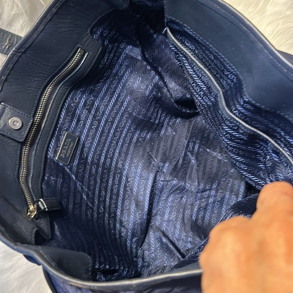 PRADA Milano nylon tote bag - Picture 13 of 16